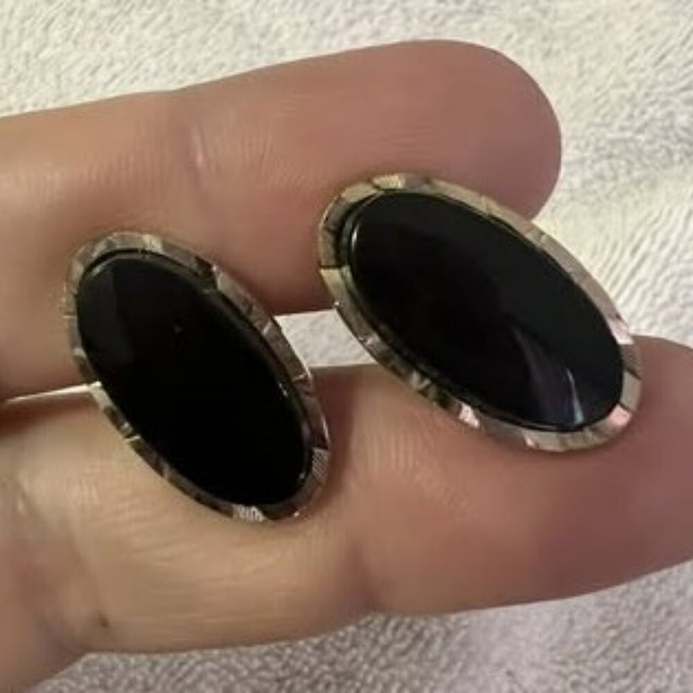 🐻Set of Vintage Black Cuff Links